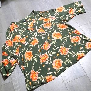 TORRID Harper Green Floral Pink Rose Tunic